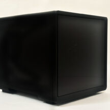 タッチパネル仕様だから汚れてもサッとふき取りできてお手入れも簡単