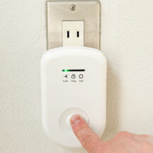 Purifierモードではマイナスイオンモードを発生し続け、Timingモードではオゾンを20分間発生後にマイナスイオンを発生、Cycleモードではオゾンを10分間発生後に50分間停止を繰り返す