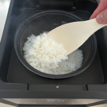 山善YJS-CM072はスタートボタンを押すだけで、おいしいごはんが炊き上がります