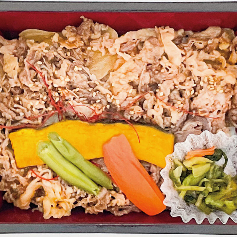 北海道から九州まで日本各地の駅弁を扱う「駅弁屋祭」の店長がおすすめする肉系駅弁ベスト4