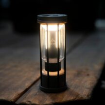 最大260ルーメンの明るさを放つ「VINT」は無段階に調光可能