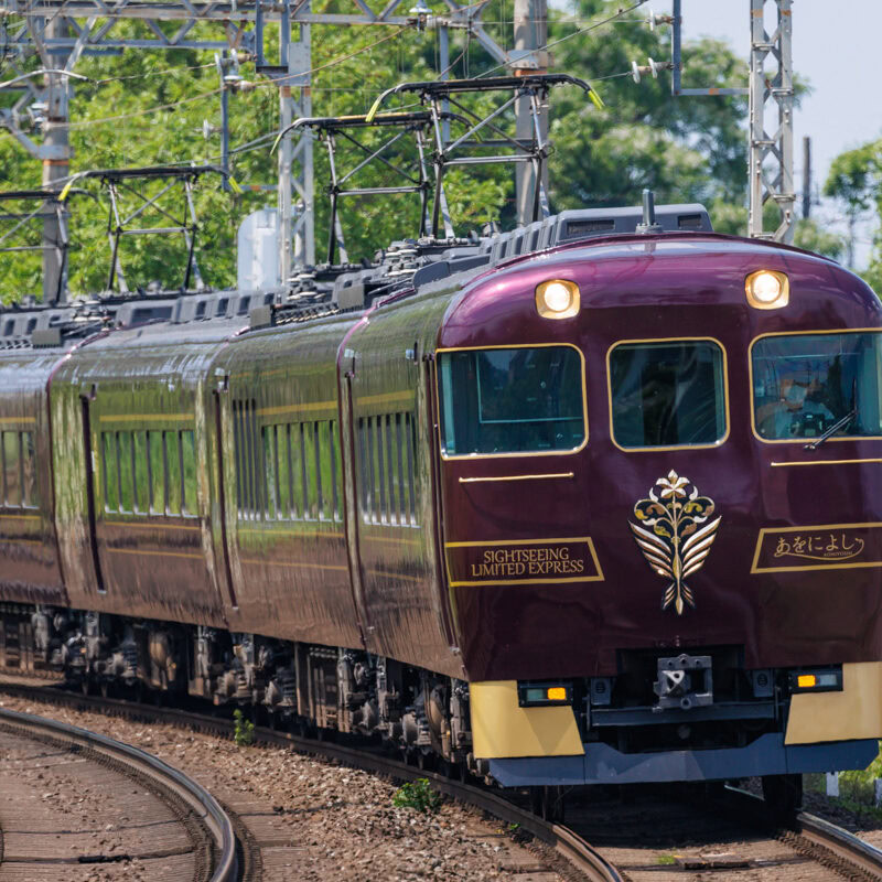 鉄道ジャーナリストが選ぶ、夏に乗りたい観光列車。いまこそ、鉄道で旅を。