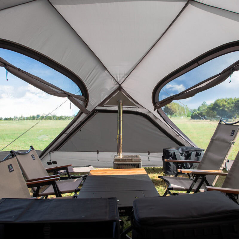 4本ポールで描く美しいシルエットのスペシャルテント「FELSEN-5thANNIVERSARYLTD-」が新登場