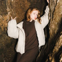 別注 NANGA クラシックダウンジャケット no.：NANGAD1-FEA7 price：¥44,000 (税込) color：BROWN / BLACK size：M / L 発売日：2025年10月末予定