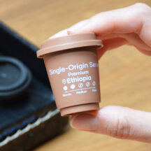 浅煎りで華やかな香りと果実感豊かな味わいが特徴のPremiumシングルオリジンシリーズ