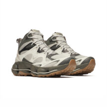 SPEEDARC MATIS MID GORE-TEX® [MEN] サイズ：25.0cm～28.0cm, 29.0cm, 30.0cm カラー：BLACK, DIOLITE 販売価格：\35,200 (税込) 販売場所：MERRELL直営店、MERRELLオンラインストア、その他MERRELL取扱店