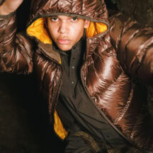 別注 NANGA クラシックダウンジャケット no.：NANGAD1-FEA7　 price：¥44,000 (税込) 　color：BROWN　 size：M / L　 発売日：2025年10月末予定