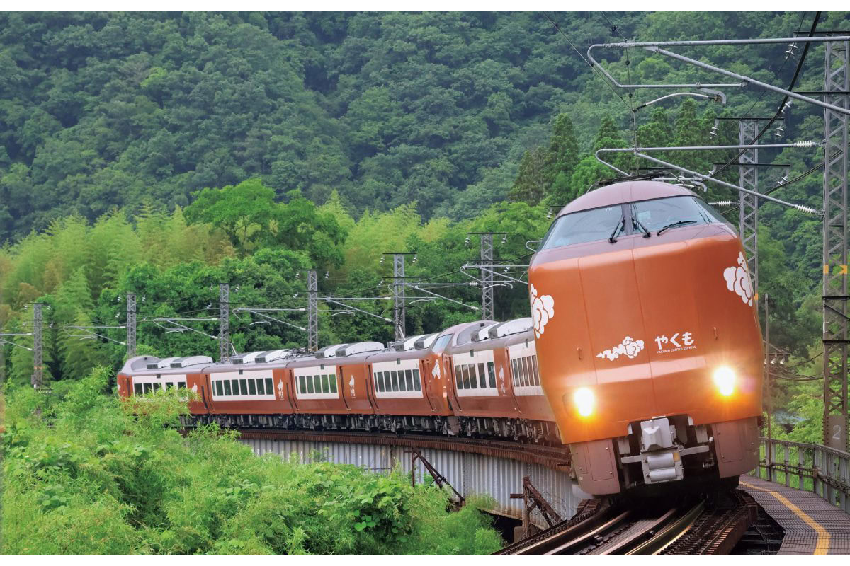 話題の新型列車ここがすごい」40年ぶりに一新！特急列車“やくも”新型