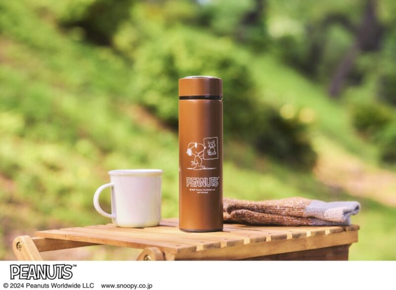 【これが付録!?と豪華すぎて話題に】スヌーピーデザインの「茶こし付きボトル」と「スチール製テーブル」が同時登場！
