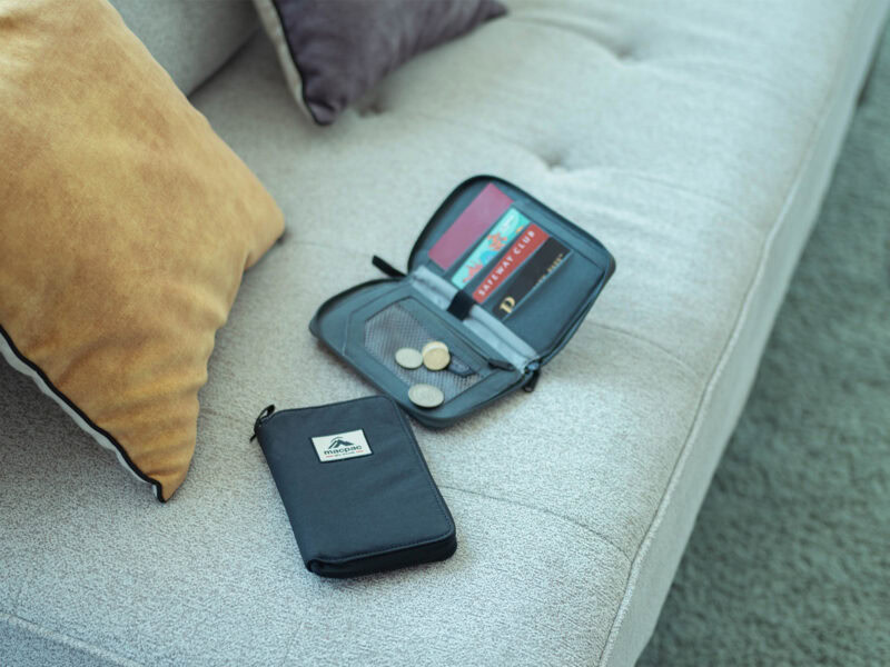 ニュージーランドの自然環境が生んだシンプルで機能的な新アクセサリー4モデルが新登場