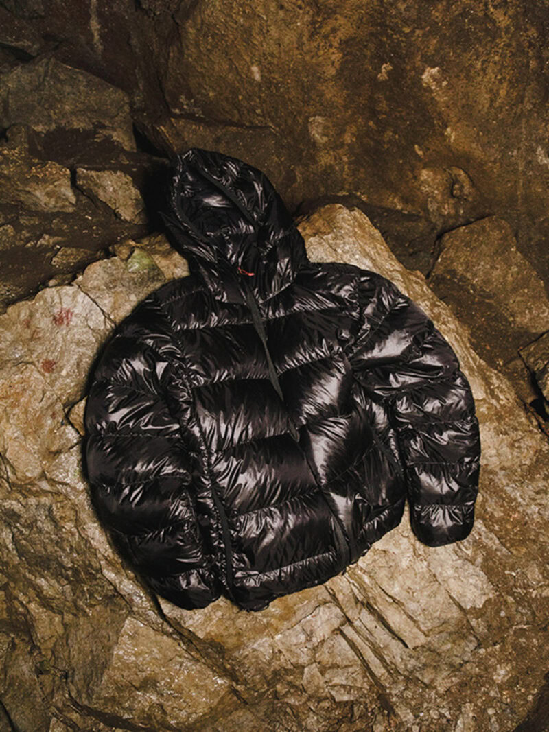 別注 NANGA クラシックダウンジャケット no.:NANGAD1-FEA7 price:¥44,000 (税込) color: BLACK size:M / L 発売日:2025年10月末予定