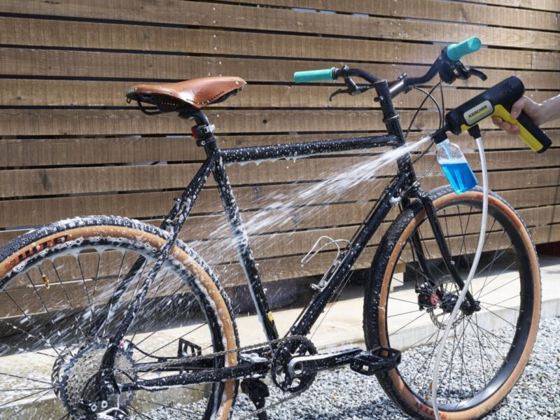 自転車などのあらゆる汚れを洗浄してくれる頼もしいモバイル高圧洗浄機