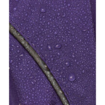 Hooded Taslan Mil Jacketは撥水仕上げにより、突然の雨にも対応可能