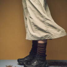 発売直後から名実ともに次世代ハイカーとして大きな評価を受け、ベストセラーとなったファストハイキングシューズのミッドタイプモデルとして誕生