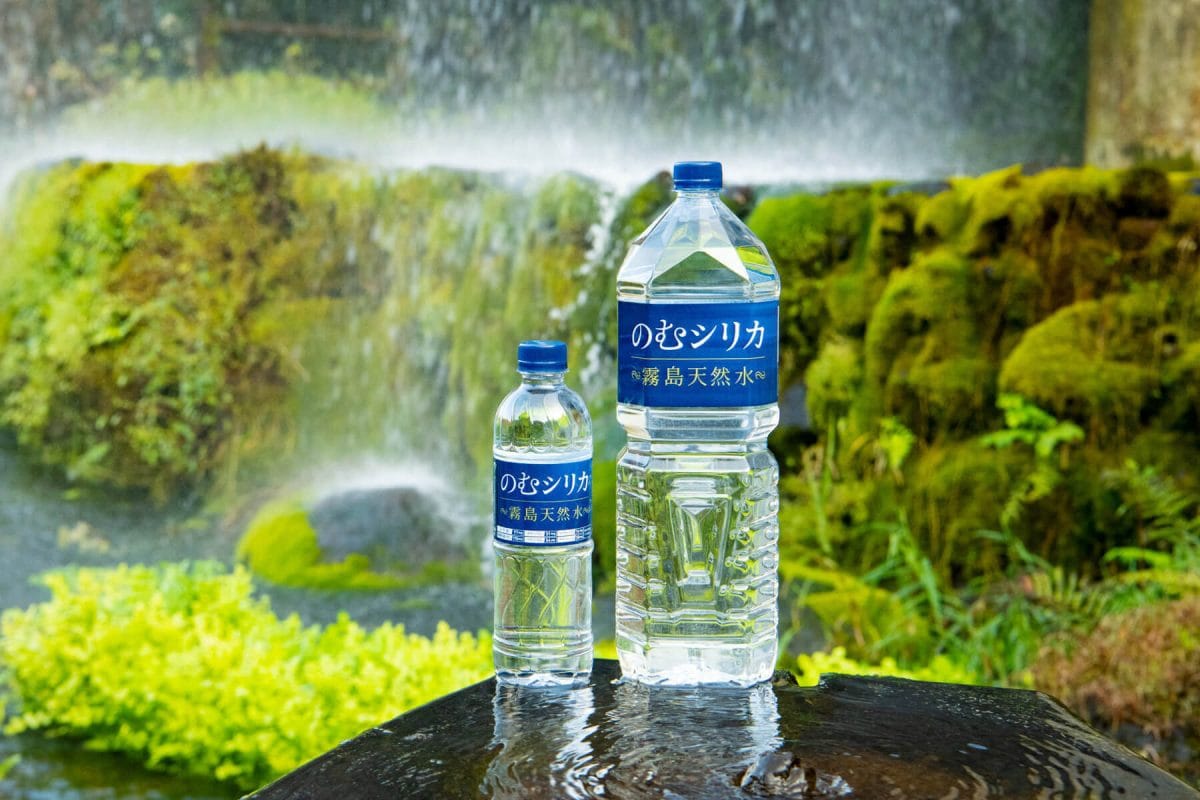 累計販売本数1億本突破】美容や健康意識が高い人が飲んでる奇跡の水