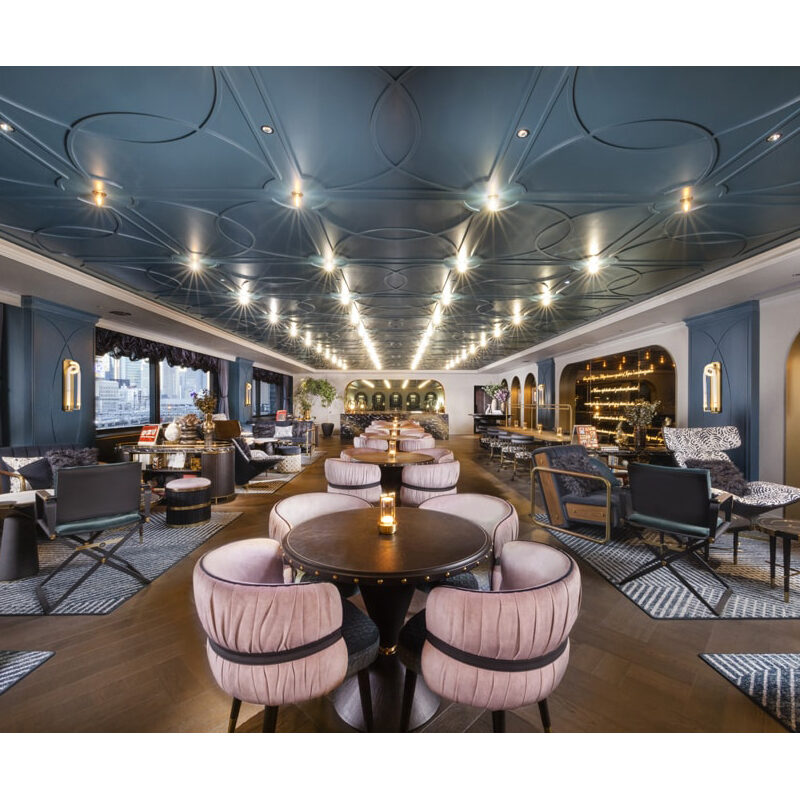 【究極の非日常が味わえるホテル】劇場の舞台美術さながらの世界観は圧巻！ビジネス使いもオススメな「メルキュール東京日比谷」が開業