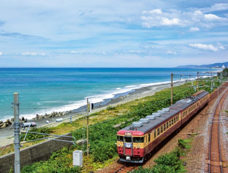 鉄道旅なら新潟がおすすめ！「日本海ひすいライン」ほかこの夏乗りたい“上越・魚沼エリア”の鉄道路線3選