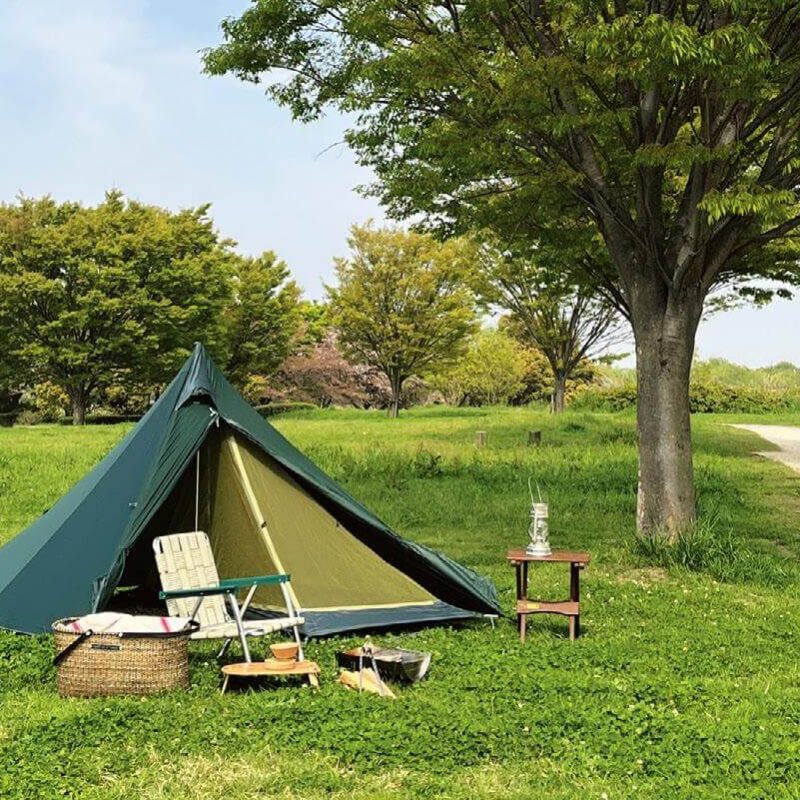 【ソロキャンとグルキャンのイイトコどり!?】お手本キャンパーに学ぶ！いまどき「ソロキャンプ」スタイル2選