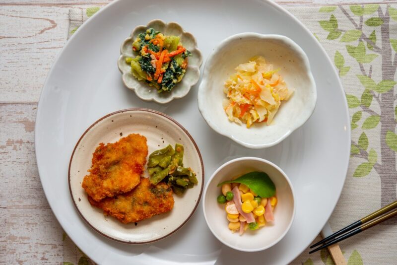 「ほったらかし調理」「チンするだけの糖質制限冷食」ほか食で夏バテ対策！ヘルシーな調理家電＆フード7選