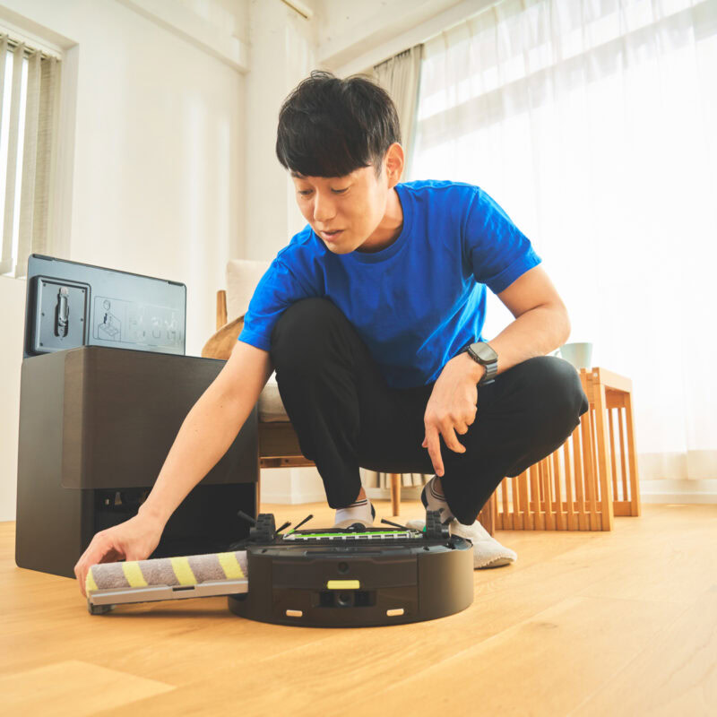 家電特集内で紹介している「吉本の”家電芸人”たちに聞いた愛用家電」。元家電販売スタッフの、かじがや卓哉さんに、買って正解だったMVP家電 を教えていただいた。