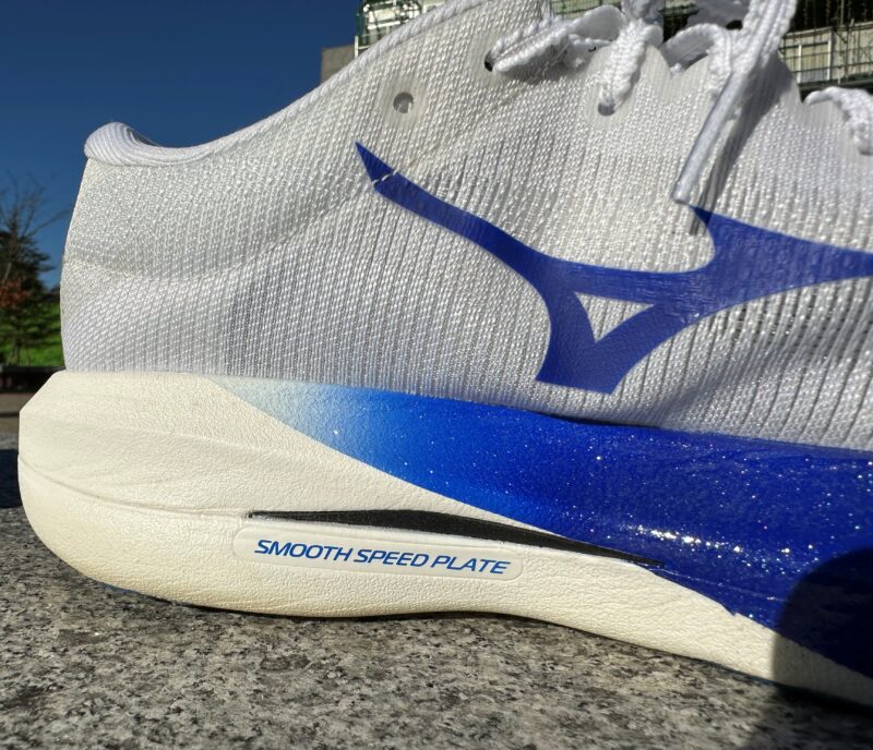 ミズノ ハイパーワープ ピュア MIZUNO HYPERWARP PURE カーボンプレートの3D成型技術を用いた SMOOTH SPEED PLATE スムーズスピードプレート