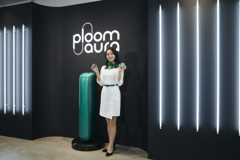 「Ploom AURA(プルーム・オーラ)」「EVO(エボ)」「エボ・ブラック・メンソール」「エボ・フレッシュ・ミント」