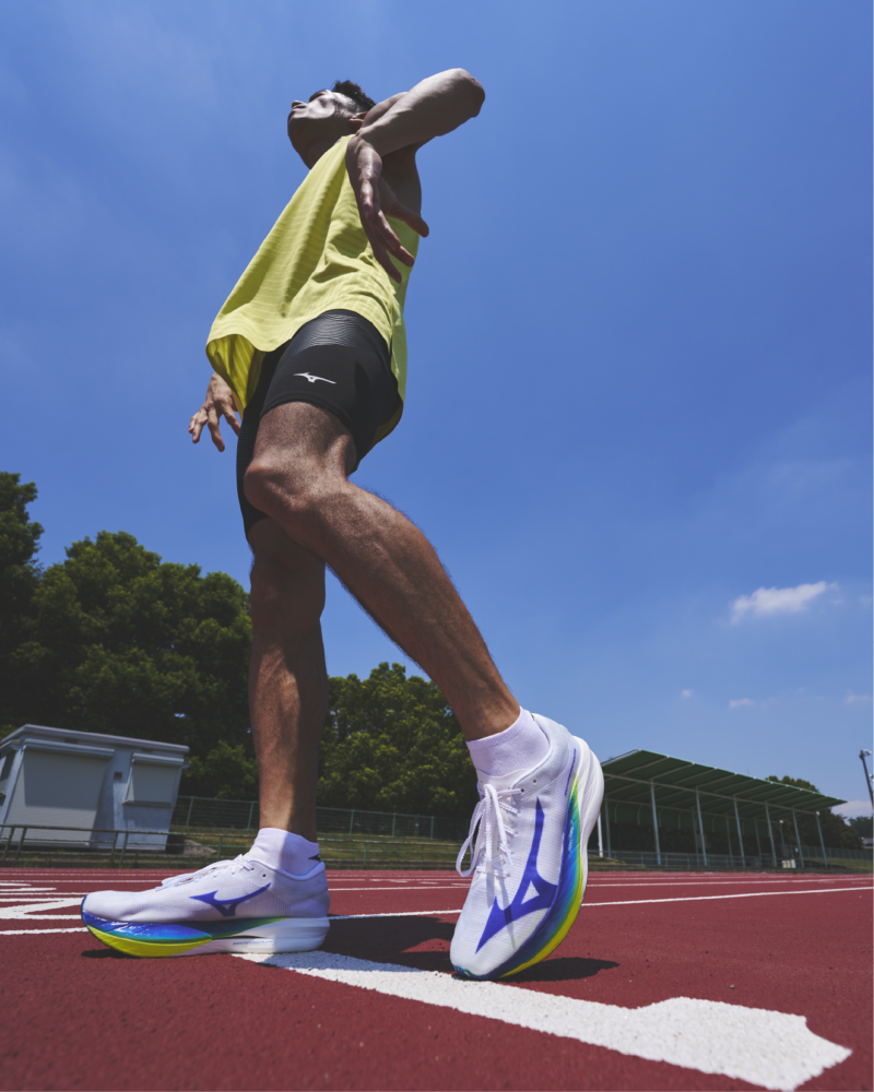 MIZUNO HYPERWARP ELITE ミズノ ハイパーワープ エリート ルック画像