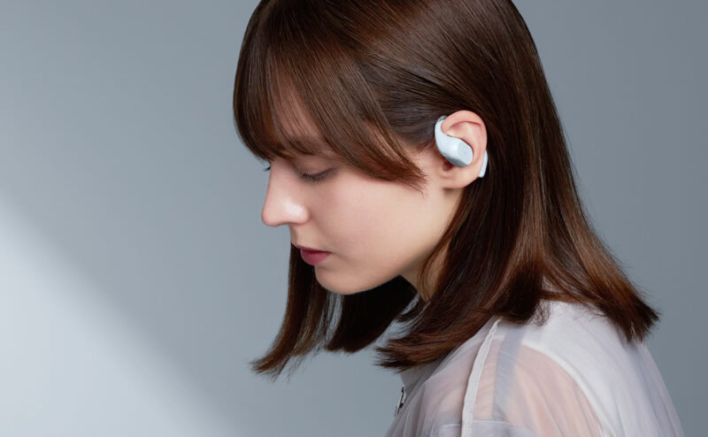 耳が痛くならない「ながら聴き」イヤホンなのに、妥協しない音質を追求した「HP-H300BT」が発売！