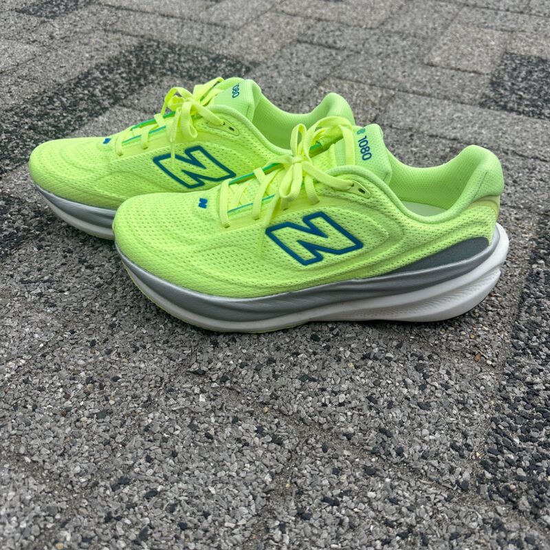 新素材のミッドソールを搭載！ニューバランスの「1080v15」は、デイリーランをさらに快適に、より長く走れる一足！