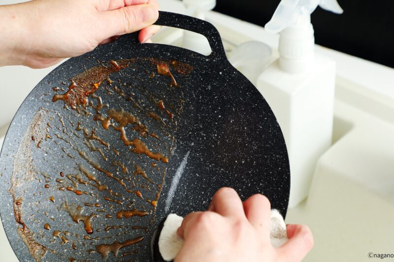 フッ素樹脂塗膜加工で汚れもするんと落ちる