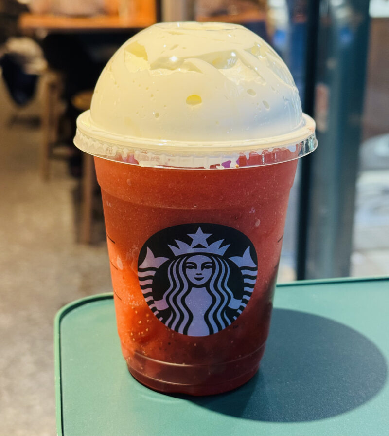 スターバックスコーヒー「THE 苺 フラペチーノ」