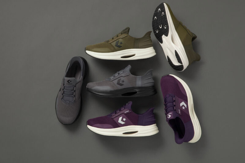 CONVERSE CAVESTAR SLIT SLIDE ホリデーカラー