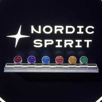 「たばこの新しいスタイル」戸塚純貴と大根仁も気に入った！リフレッシュパウチ・ノルディックスピリットに注目を！