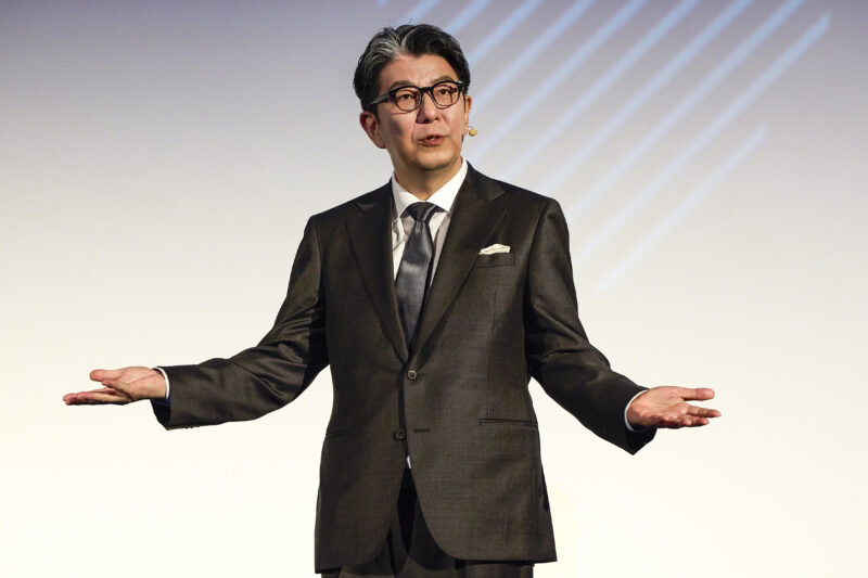 JT ノルディックスピリット(NORDIC SPIRIT)オーラルたばこ モダンオーラル JT RRP 新カテゴリ商品発表会 JT専務執行役員 国内たばこ事業CEO荒木隆史