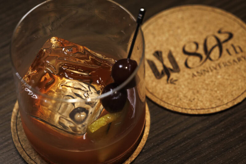 JT ポップアップショップ「Peace 80周年記念 Peaceful」銀座のバー「Ginza Bar L’aurora」で開催 ショートピース 両切りピース ピース（10本入り）オールドファッションド 氷にピースのロゴを刻印